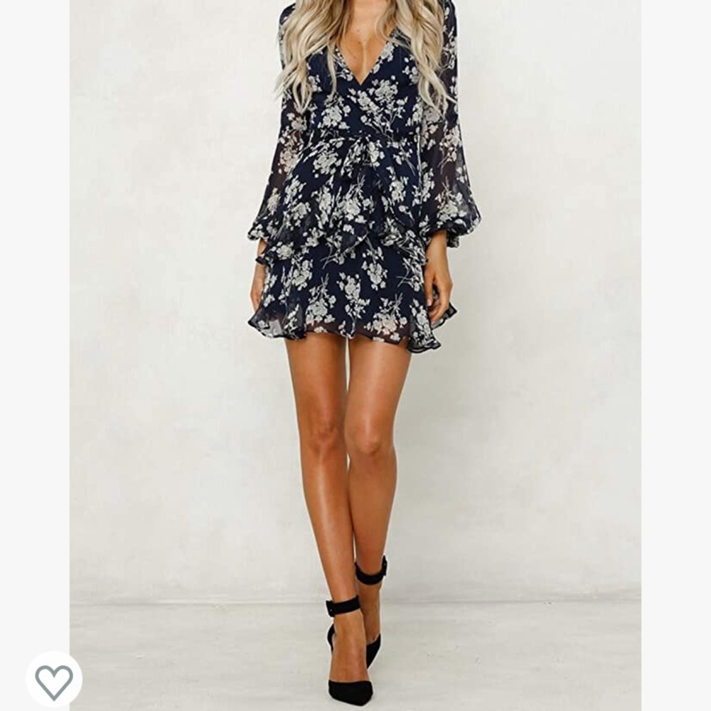 Long sleeve short blue dress
